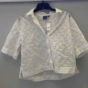 Gap white button up